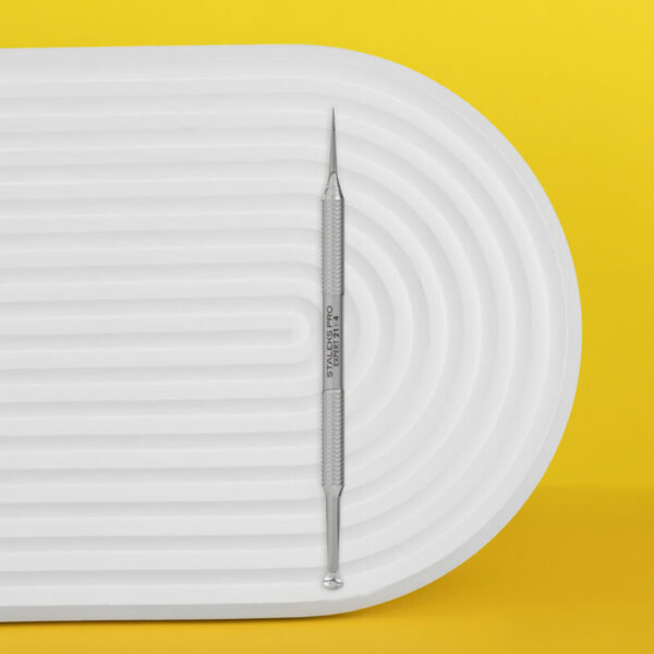 Staleks Cosmetology double-ended tool EXPERT 21 TYPE 4 (Uno spoon with larger hole size and Vidal needle straight)